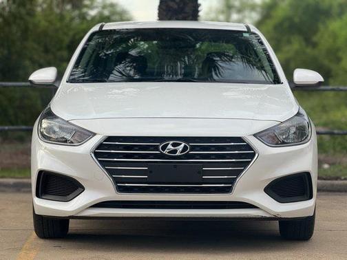 2022 Hyundai Accent SE