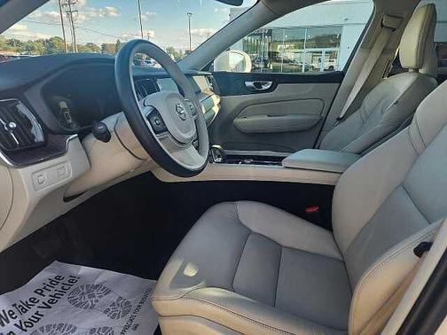 2022 Volvo XC60 
