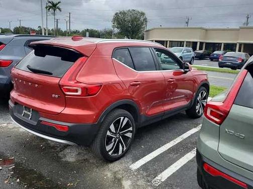 2023 Volvo XC40 Plus