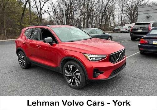 2023 Volvo XC40 