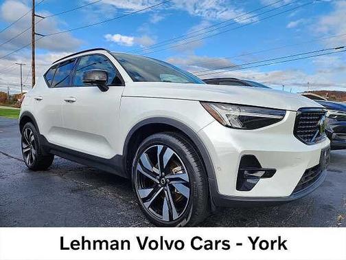 2023 Volvo XC40 Plus
