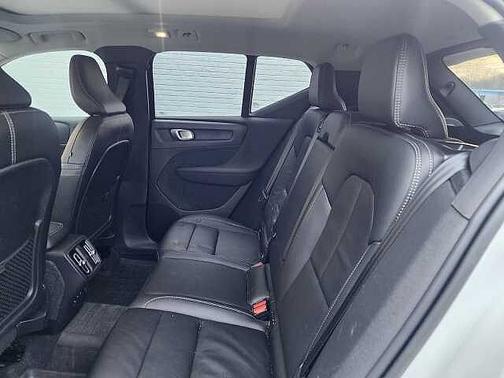 2025 Volvo V60 Cross Country Plus