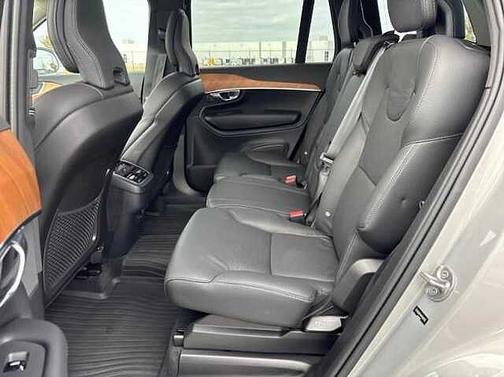 2024 Volvo XC90 Core