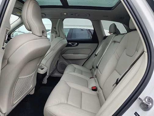 Crystal White 2023 Volvo XC60 Plus