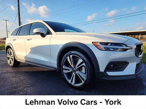 2024 Volvo V60 Cross Country Plus