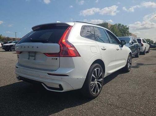 2023 Volvo XC60 Plus