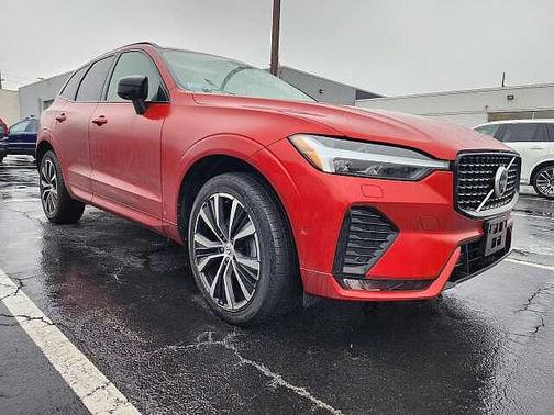 2023 Volvo XC60 Plus