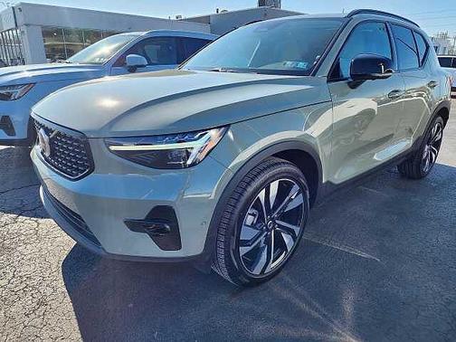 2025 Volvo XC40 Ultra