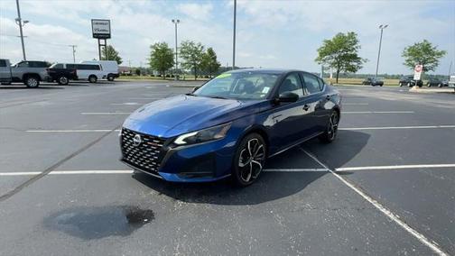 2023 Nissan Altima SR FWD