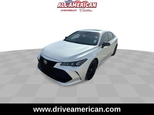 2022 Toyota Avalon Hybrid XSE