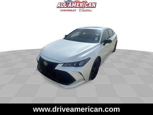 2022 Toyota Avalon Hybrid XSE
