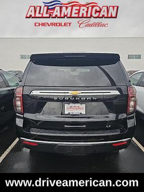 2023 Chevrolet Suburban LT