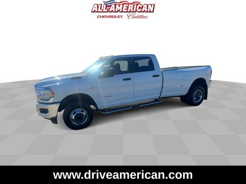 2024 RAM 3500 Big Horn Crew Cab 4x4 8' Box