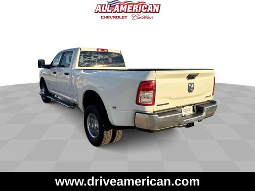 2024 RAM 3500 Big Horn Crew Cab 4x4 8' Box