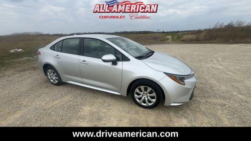 Classic Silver Metallic 2025 Toyota Corolla LE