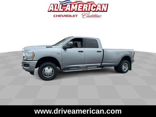 2024 RAM 3500 Big Horn Crew Cab 4x4 8' Box
