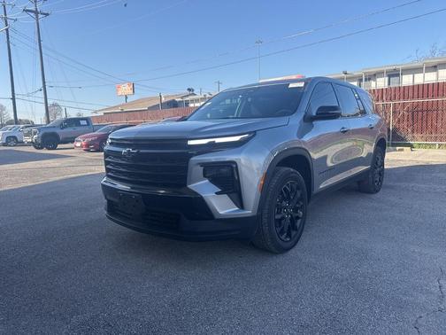 2024 Chevrolet Traverse LS