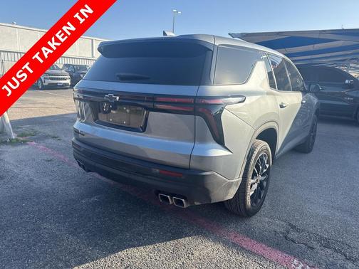 2024 Chevrolet Traverse LS