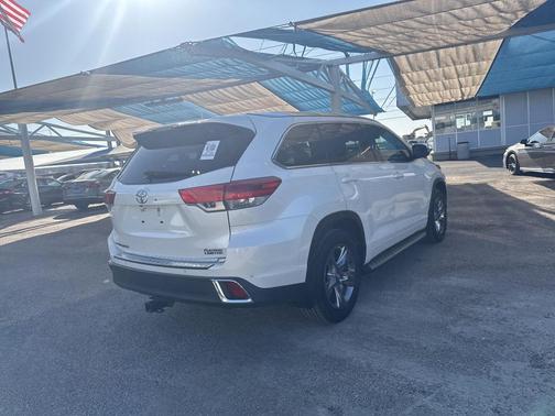 2019 Toyota Highlander Limited Platinum