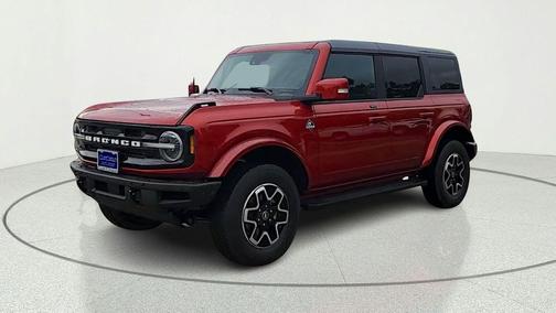 Hot Pepper Red Metallic Tinted Clearcoat 2022 Ford Bronco Outer Banks