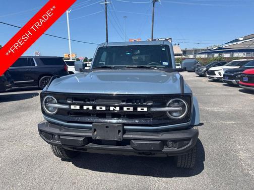 Azure Gray Metallic 2025 Ford Bronco Outer Banks