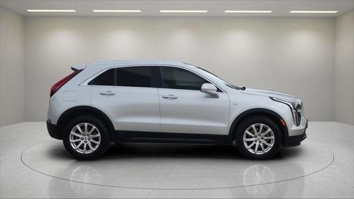 2022 Cadillac XT4 Luxury