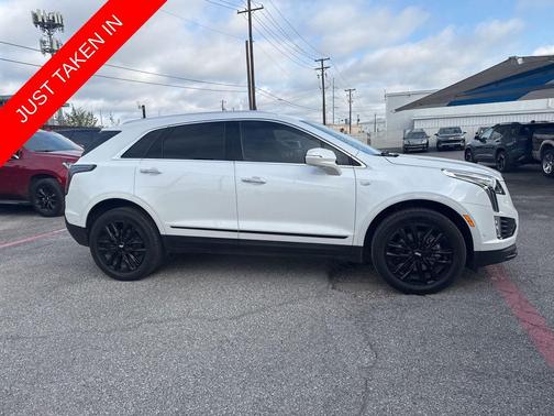 2022 Cadillac XT5 Premium Luxury