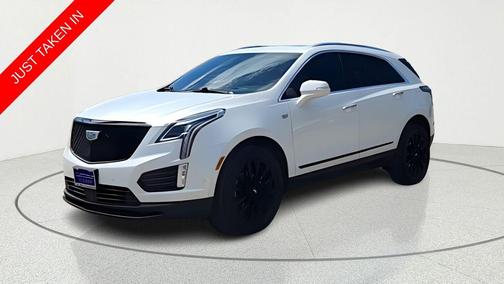 Crystal White Tricoat 2022 Cadillac XT5 Premium Luxury