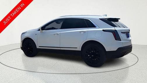 Crystal White Tricoat 2022 Cadillac XT5 Premium Luxury