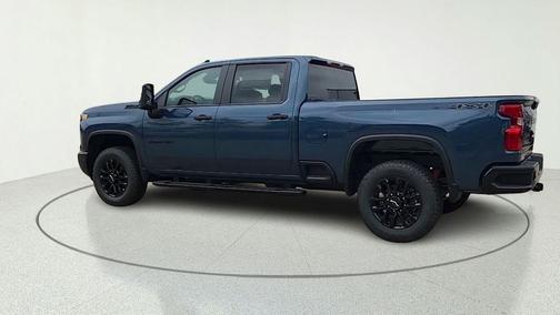 Lakeshore Blue Metallic 2026 Chevrolet Silverado 2500 Custom