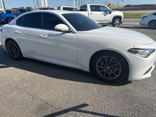 2020 Alfa Romeo Giulia Base
