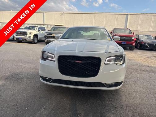 2023 Chrysler 300 S