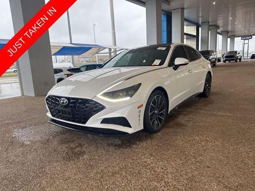 Quartz White 2021 Hyundai SONATA Limited