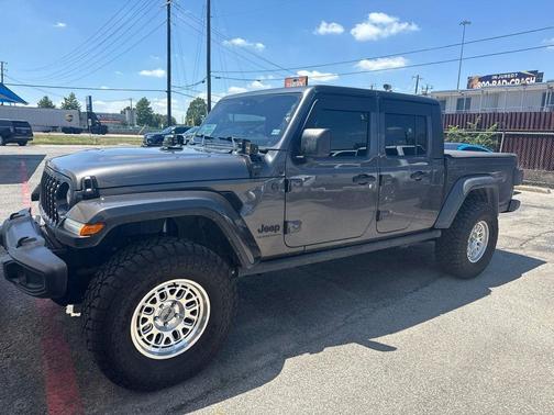 Granite Crystal Metallic Clearcoat 2024 Jeep Gladiator Willys