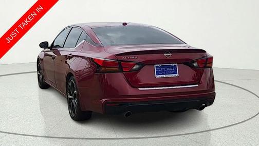Scarlet Ember Tintcoat 2023 Nissan Altima SR FWD
