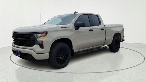 White Sands 2026 Chevrolet Silverado 1500 Custom