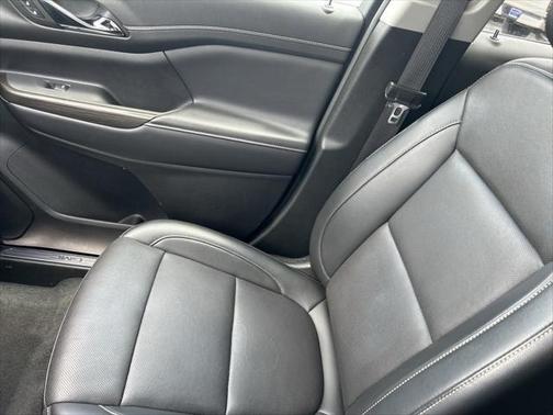 2023 GMC Acadia FWD SLT