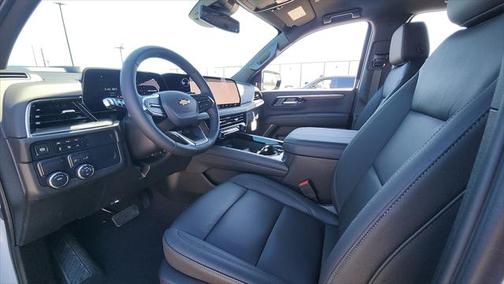 2025 Chevrolet Suburban LT