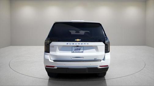 2025 Chevrolet Suburban LT