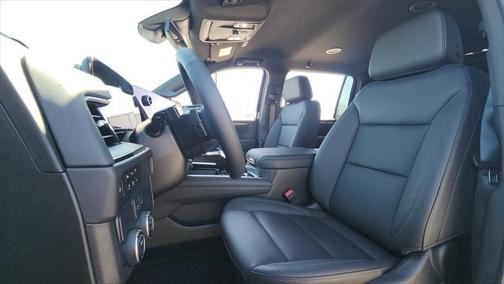 2025 Chevrolet Suburban LT