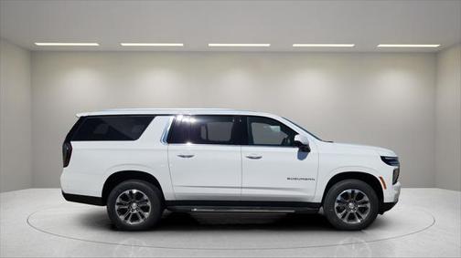 2025 Chevrolet Suburban LT