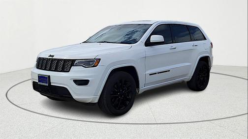 2022 Jeep Grand Cherokee Laredo