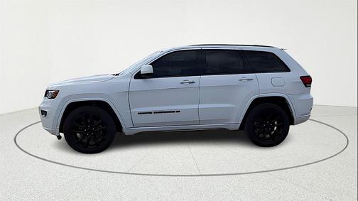 2022 Jeep Grand Cherokee Laredo