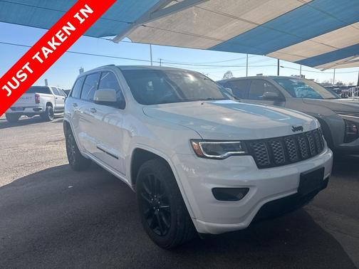 2022 Jeep Grand Cherokee Laredo