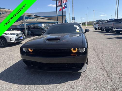 Pitch Black Clearcoat 2019 Dodge Challenger GT
