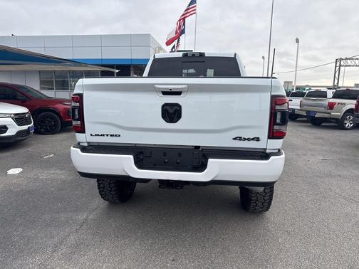 2024 RAM 2500 Limited Crew Cab 4x4 6'4' Box