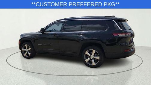 Diamond Black Crystal Pearlcoat 2022 Jeep Grand Cherokee L Limited