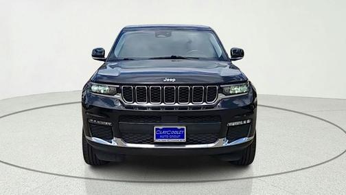 Diamond Black Crystal Pearlcoat 2022 Jeep Grand Cherokee L Limited