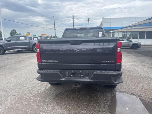 Dark Ash Metallic 2022 Chevrolet Silverado 1500 Custom