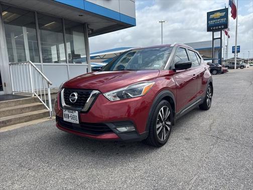 2020 Nissan Kicks SR